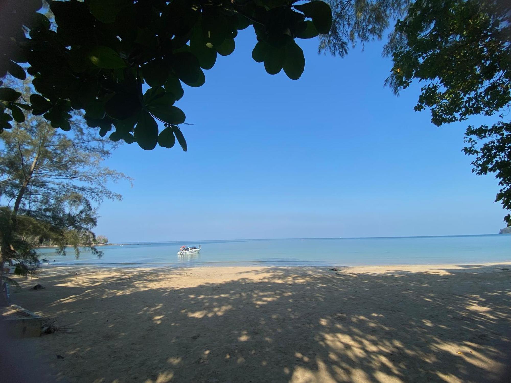 Coconut Lanta Resort @Klong Dow Beach ク ラビ エクステリア 写真