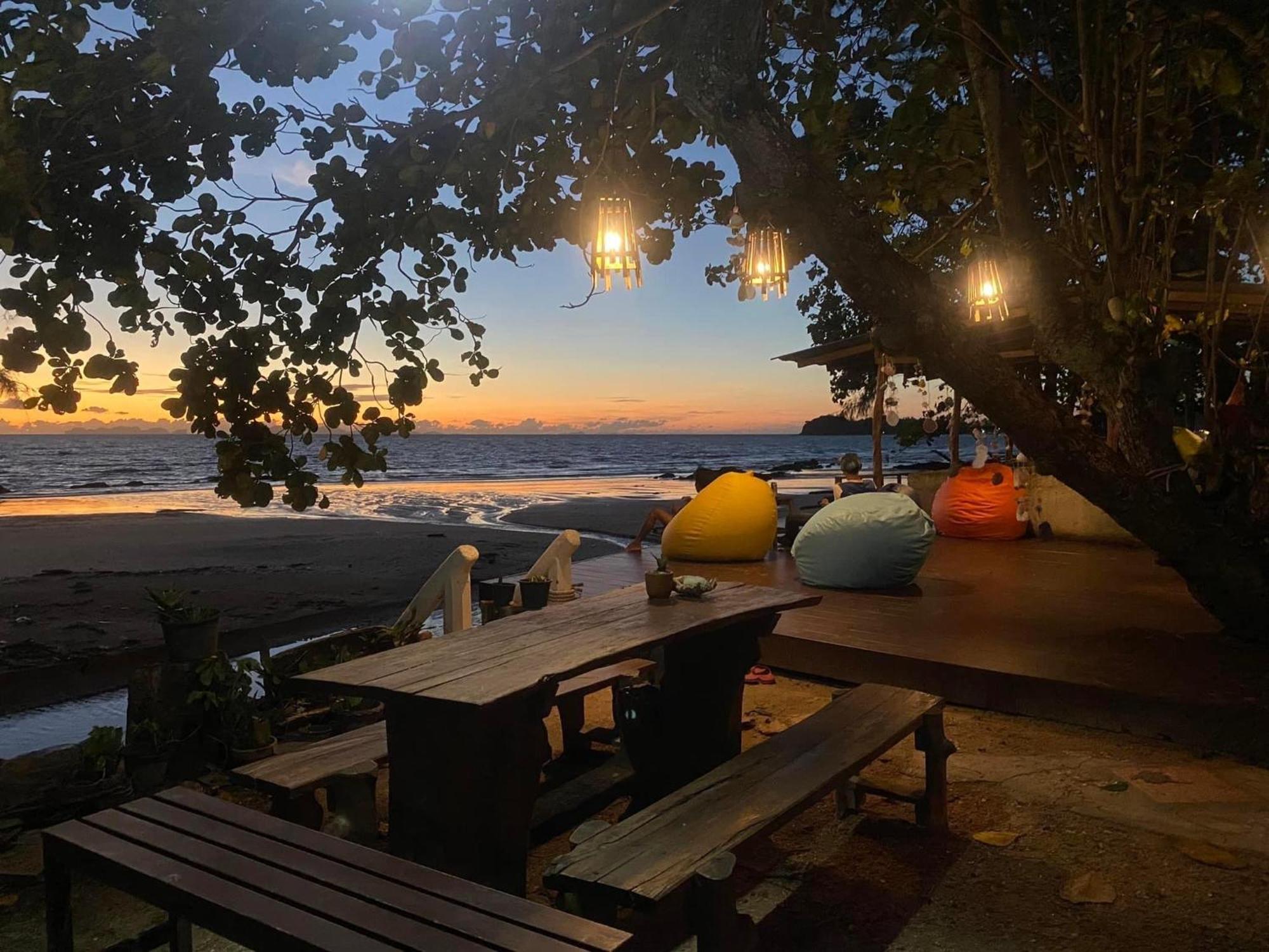 Coconut Lanta Resort @Klong Dow Beach ク ラビ エクステリア 写真