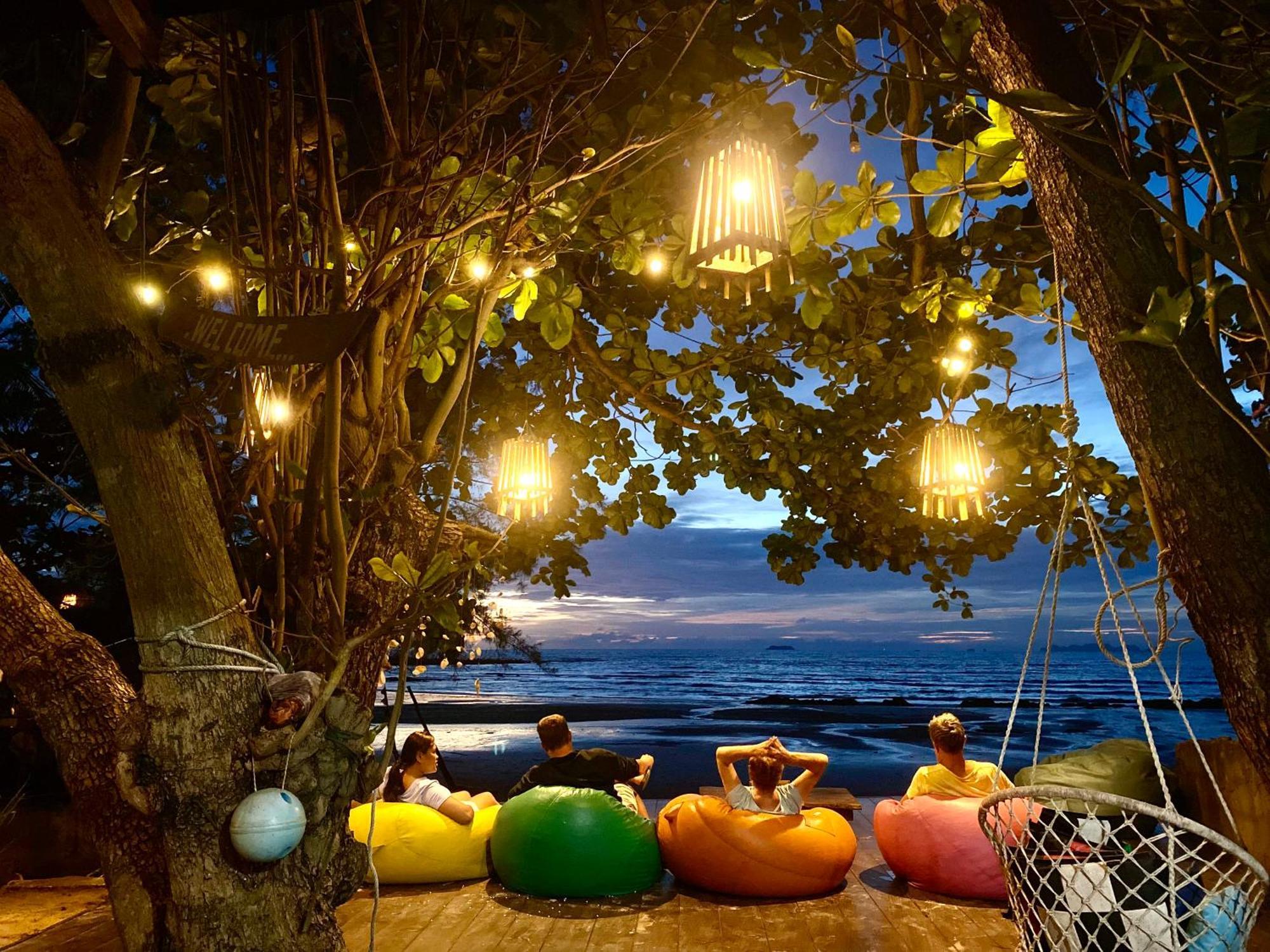 Coconut Lanta Resort @Klong Dow Beach ク ラビ エクステリア 写真